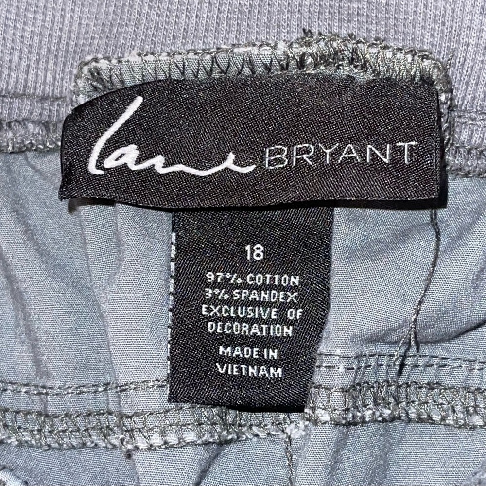 Utility Capris - Picture 3 of 3